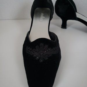 OUTLINE Black Velvet Kitten heels shoes Beaded detail